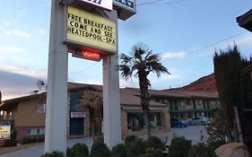 Coronada Inn&Suites